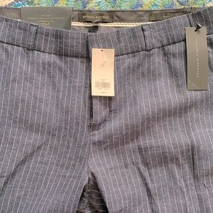 Banana Republic Avery pants size 6 in pinstripe navy cropped style linen/rayon
